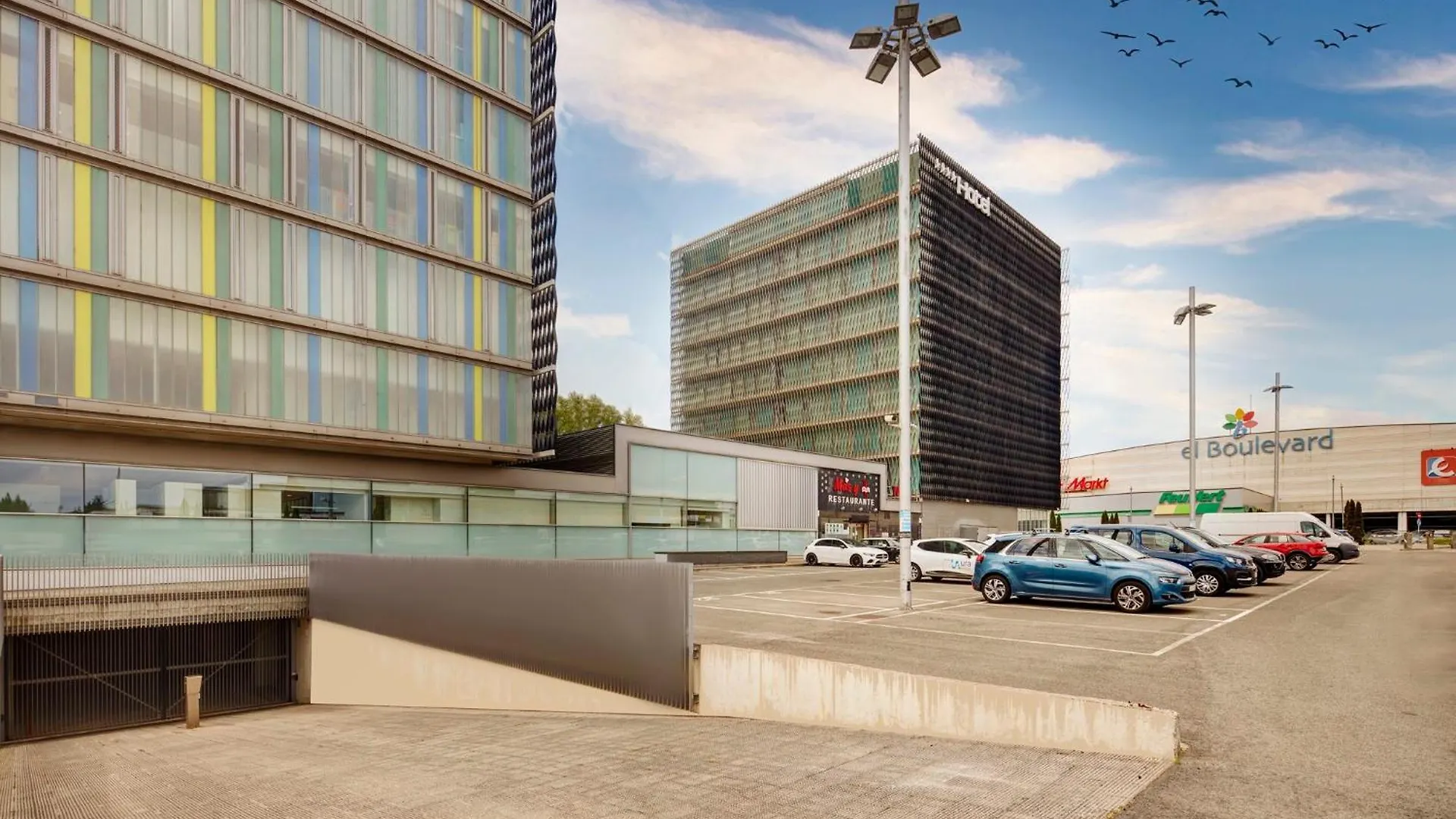 Sercotel Boulevard Vitoria 4*,