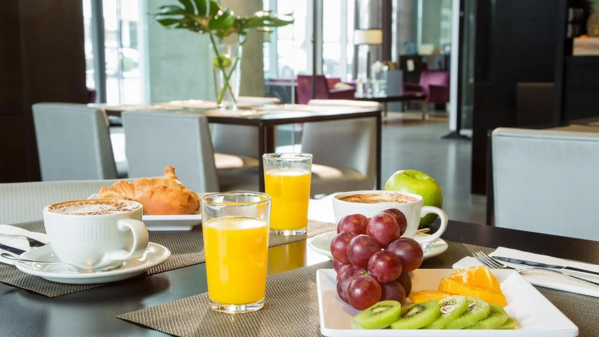 Sercotel Boulevard Vitoria 4*,